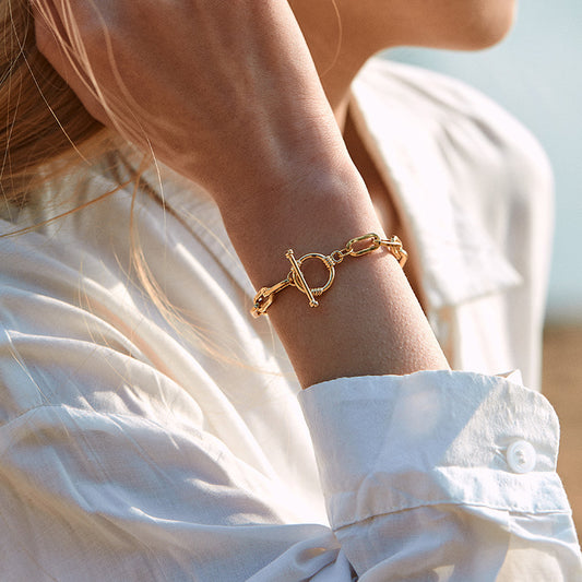 Golden Oval Link Bracelet