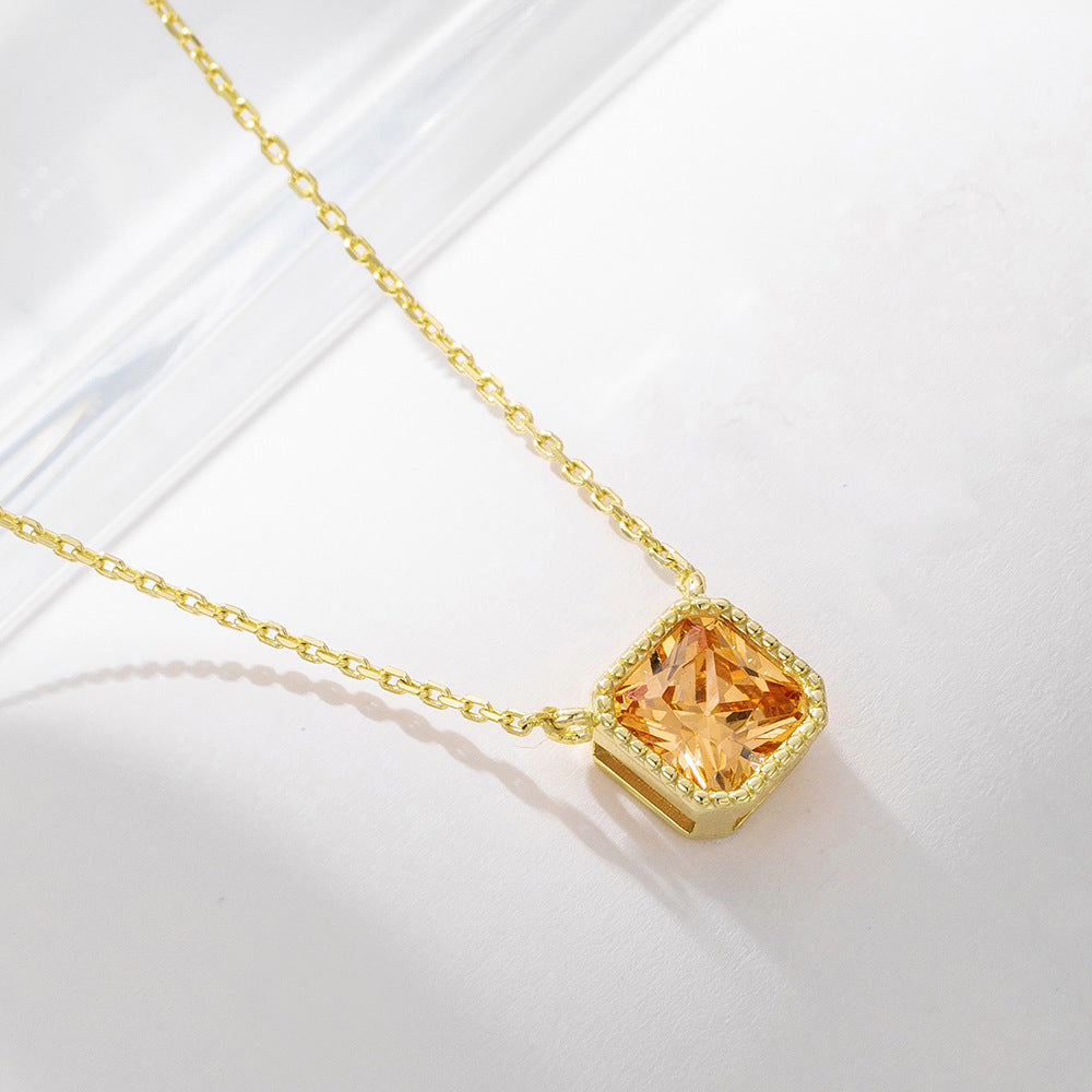 Mia’s SugarCube Sparkle Necklace Stella Harte