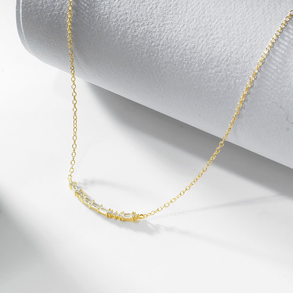 SmileyGeo Gleam Necklace Stella Harte