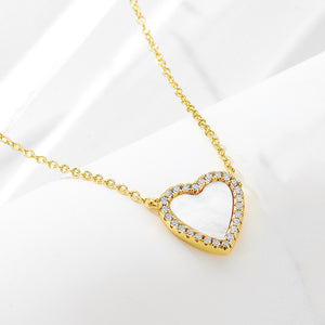 LoveShell Luster Necklace