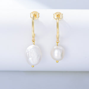 Sophie’s PearlGlow Earrings