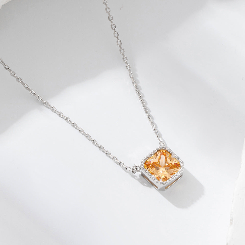 Mia’s SugarCube Sparkle Necklace Stella Harte