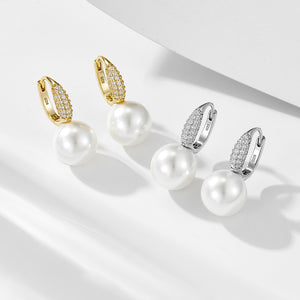 Amélie’s PearlLuxe Earrings