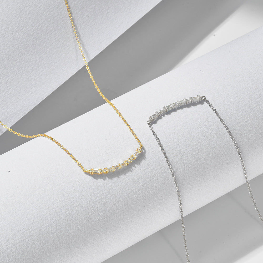 SmileyGeo Gleam Necklace Stella Harte