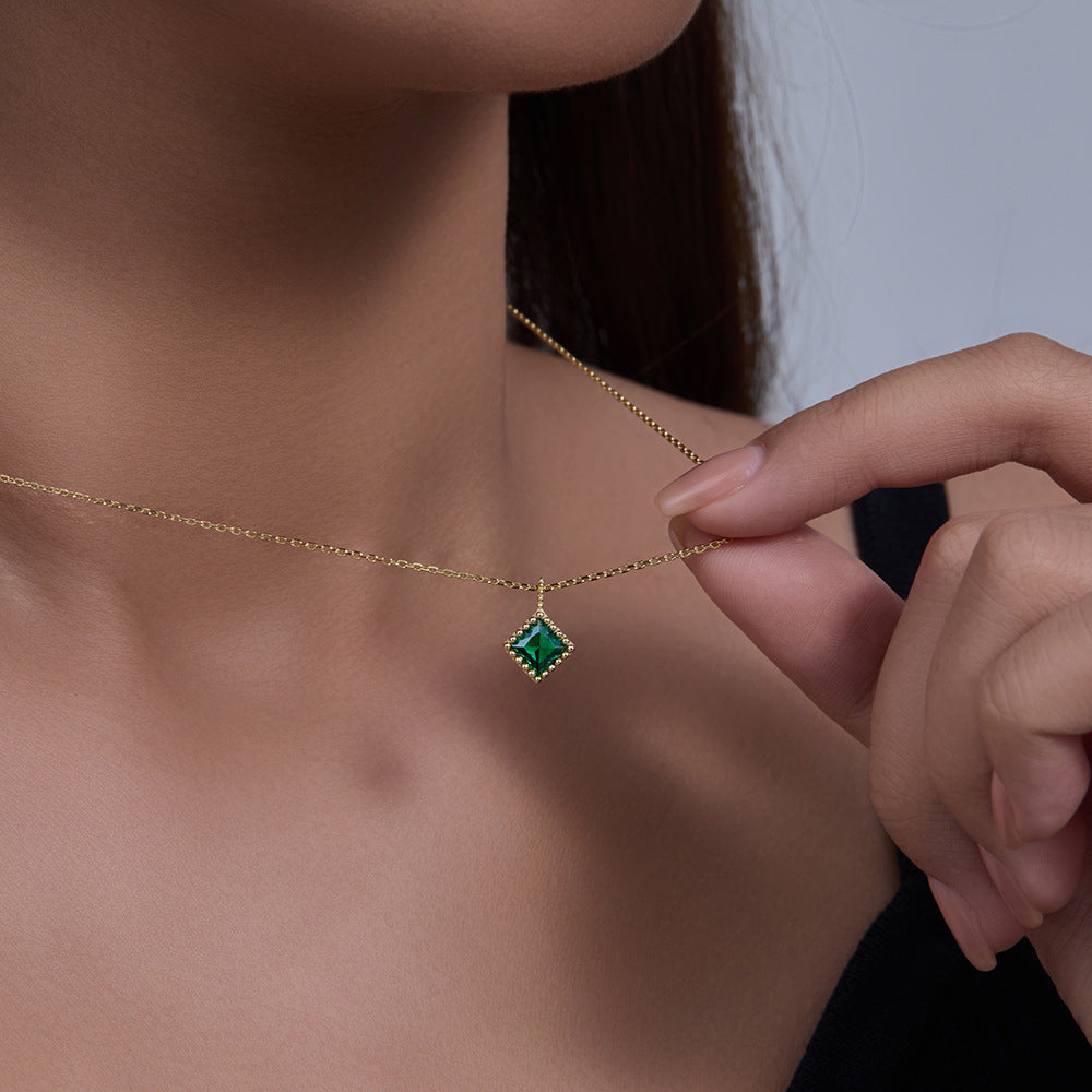 EmeraldSquare Chic Necklace Stella Harte
