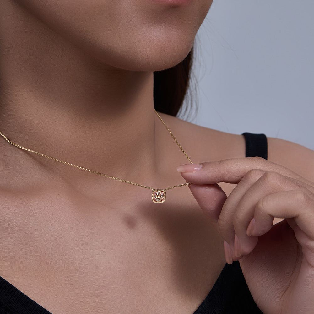 Mia’s SugarCube Sparkle Necklace Stella Harte