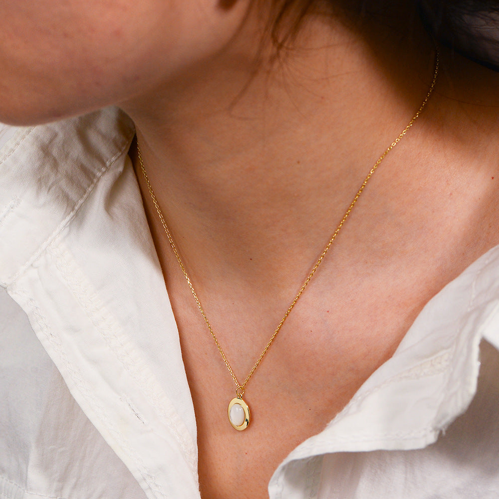 OvalGlow Retro Chic Necklace