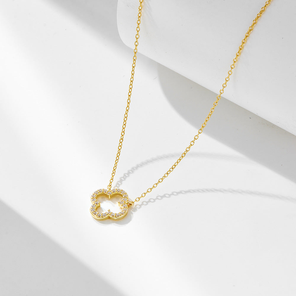 LuckyBuddy Bloom Necklace