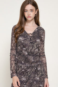 Long Slv Applique Print Mesh Top