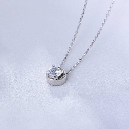 Whispering Hollow Kiss Necklace