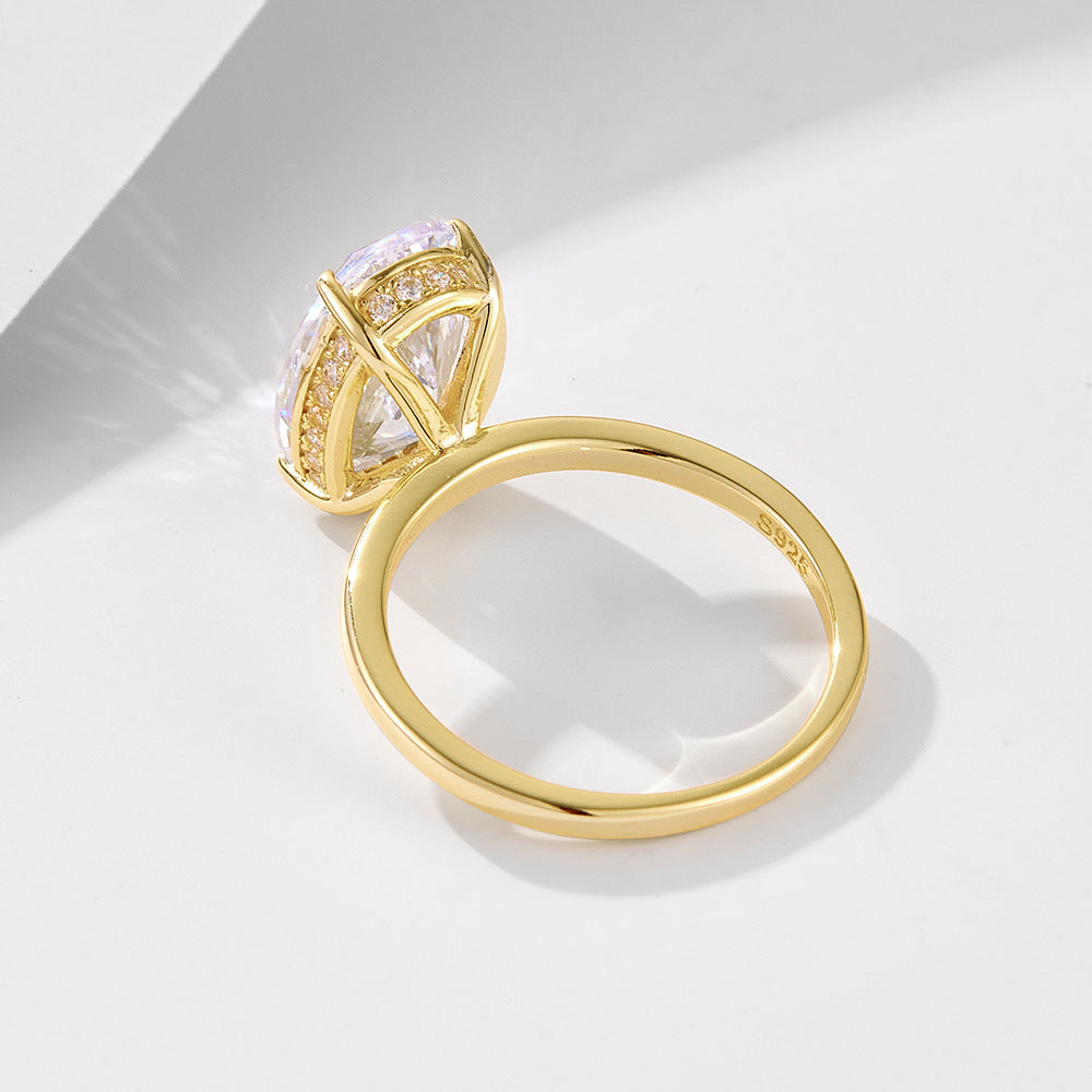 Eclat d’Amour Benediction Ring Stella Harte