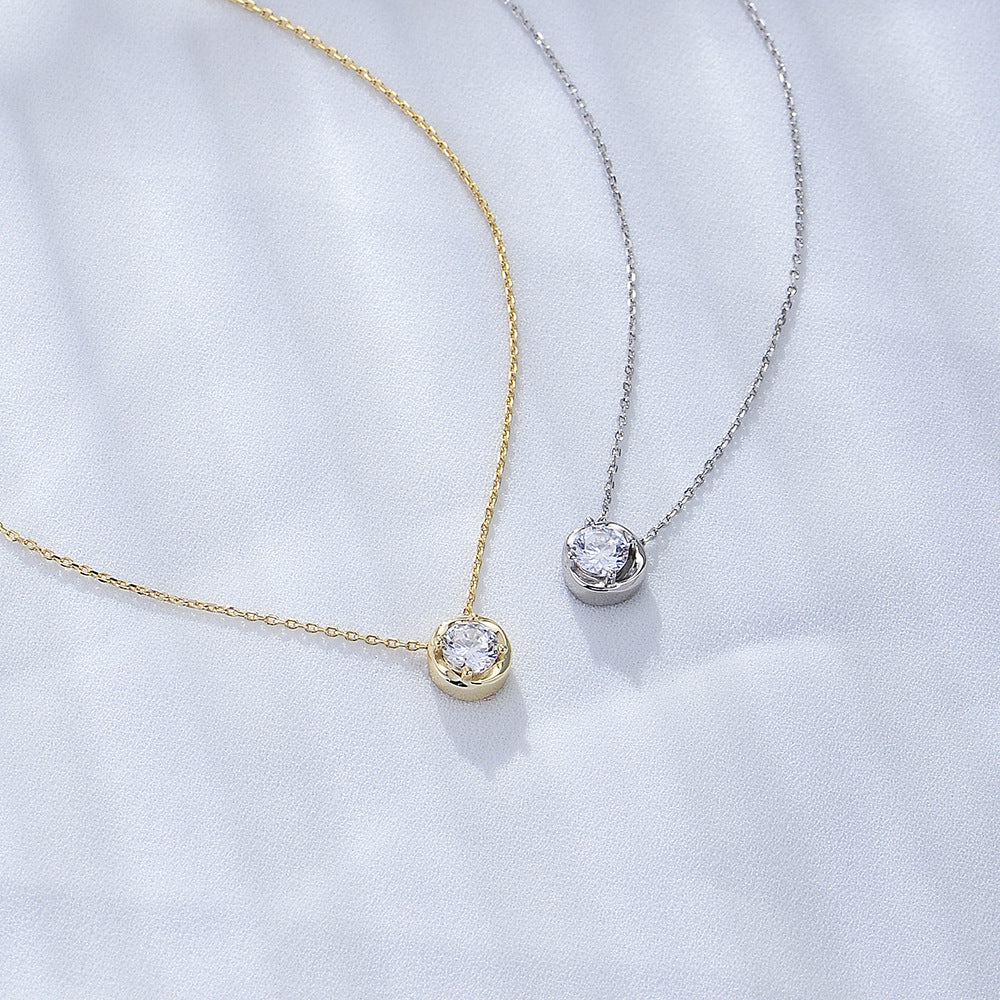 Whispering Hollow Kiss Necklace
