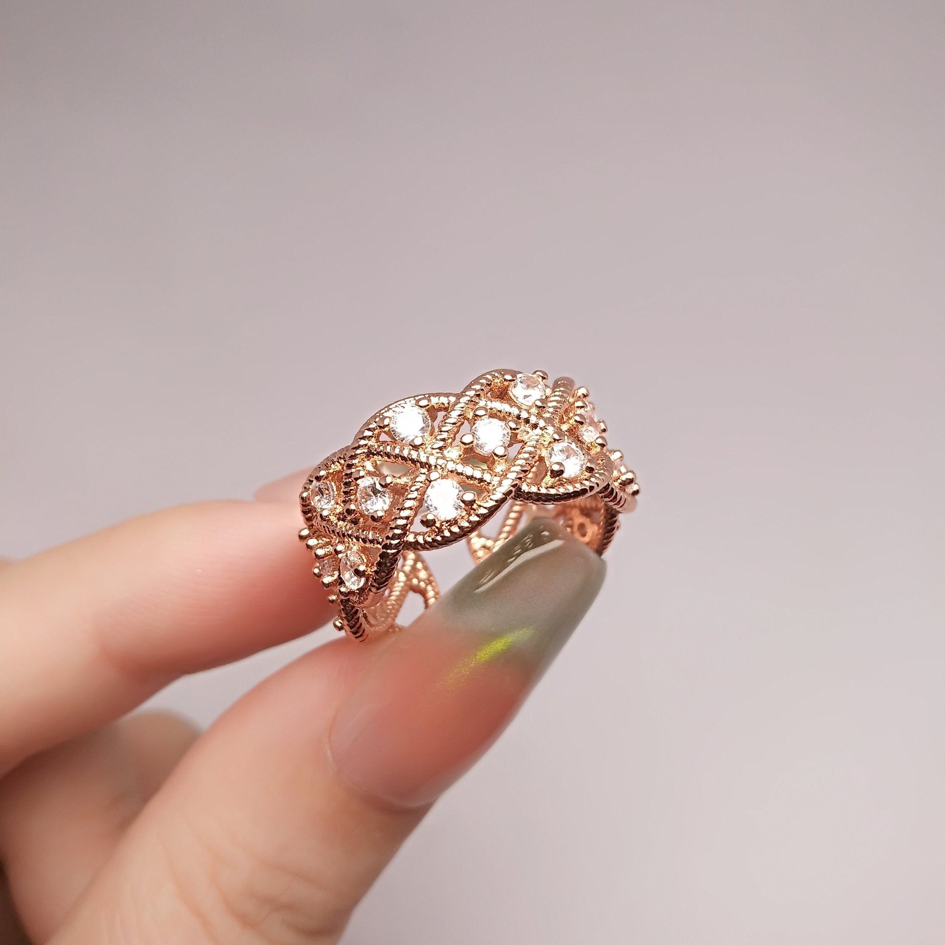 The Eternal Elegance Ring Stella Harte