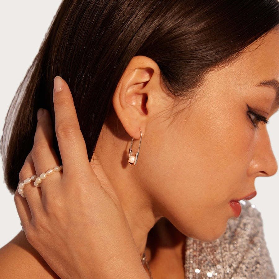 S.Harte Elegant Safety Pin Pearl Earrings Stella Harte