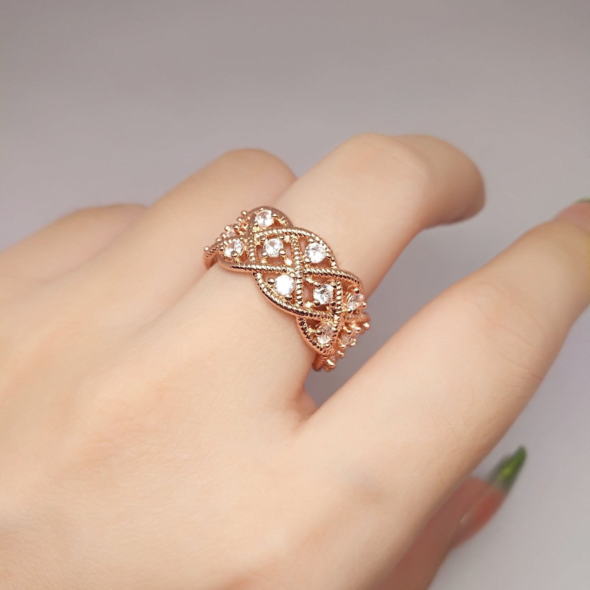 The Eternal Elegance Ring Stella Harte