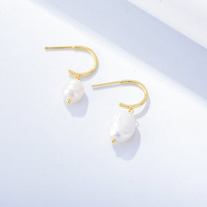 Sophie’s PearlGlow Earrings Stella Harte
