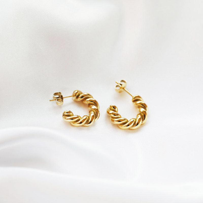 Onyx Crescent Hoop Mystery Stella Harte