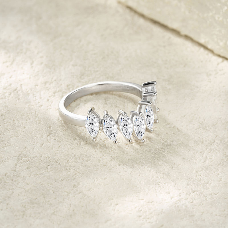 Vivienne Trio Ring