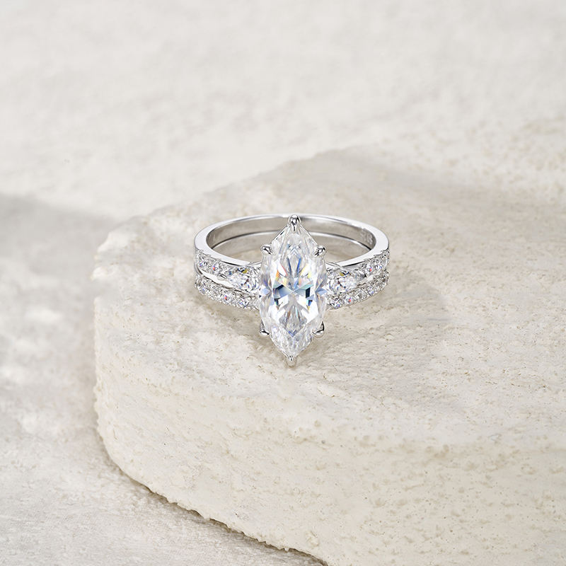 Amaris Eternal Ring Stella Harte