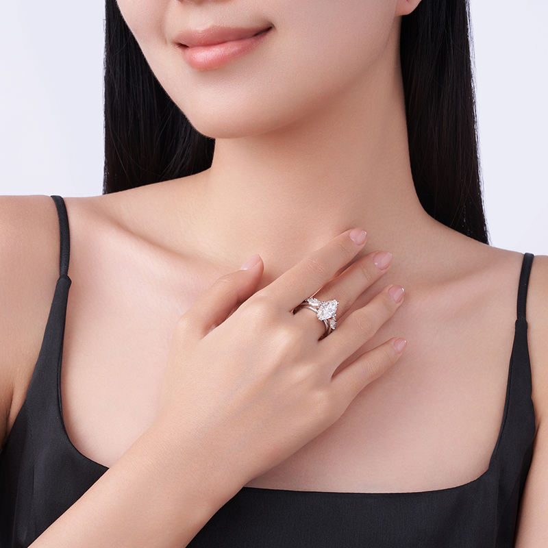 Seraphina Glow Ring Stella Harte