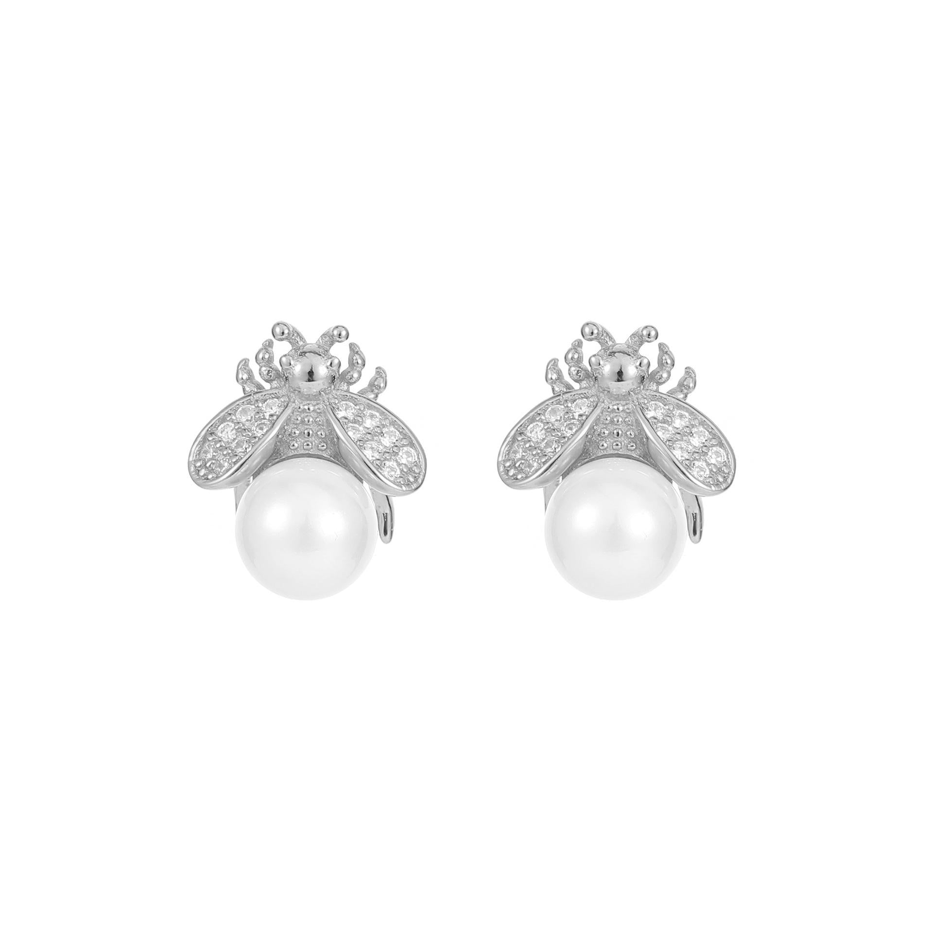 Buzzing Bee Pearl Studs