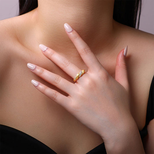 Aurelia Twist Ring
