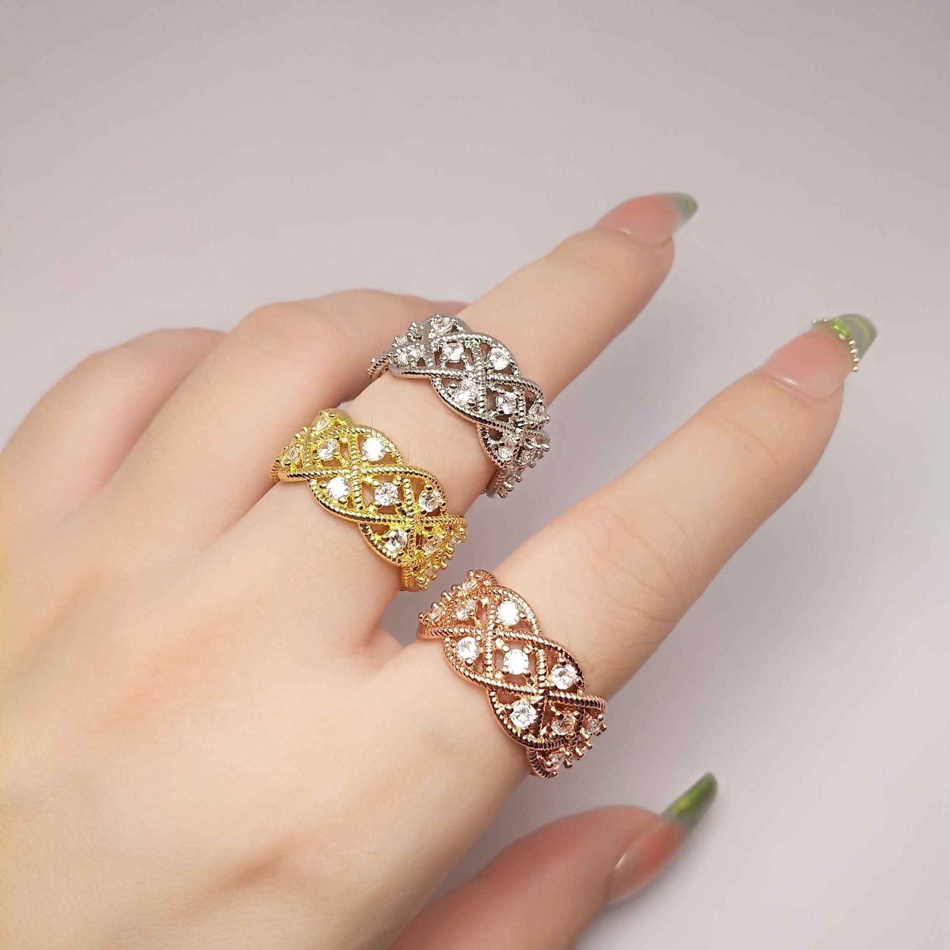 The Eternal Elegance Ring Stella Harte