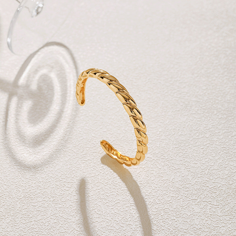 French Twist Cuff Stella Harte