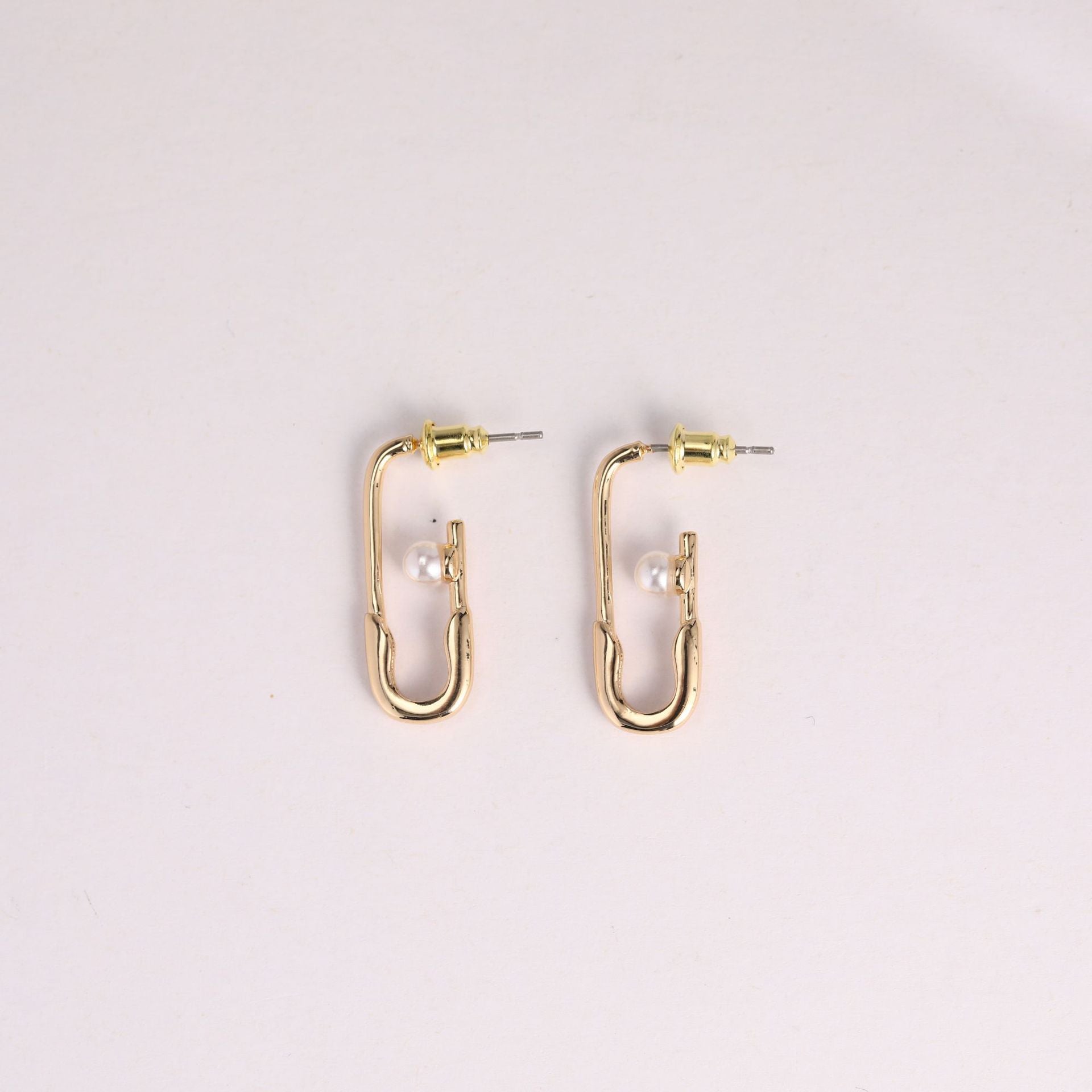 S.Harte Elegant Safety Pin Pearl Earrings Stella Harte