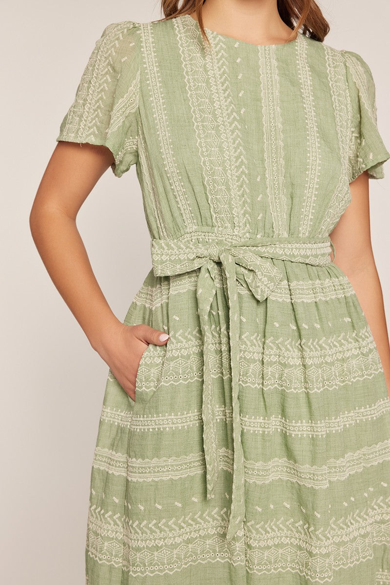 Embroidered Contrast Midi Dress