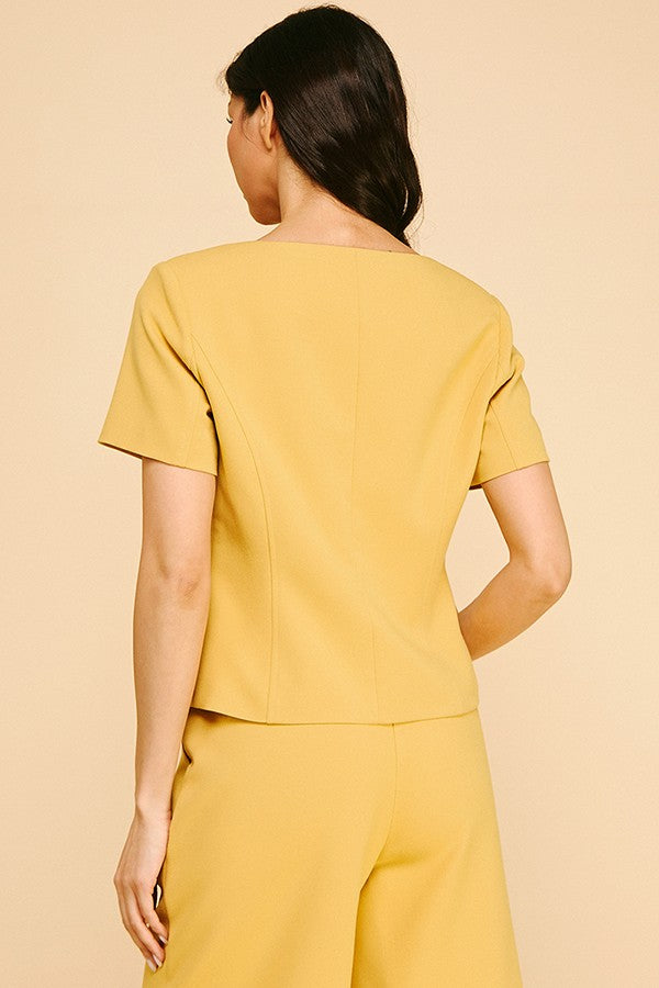 Twill Boat Neck Short Sleeve Blazer Top
