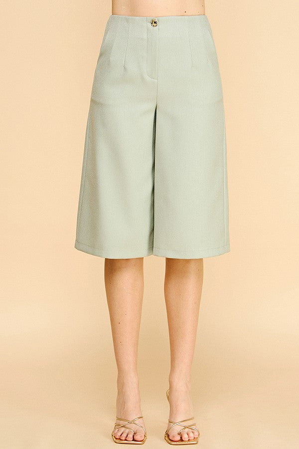 Textured Twill Darted Long Bermuda Shorts