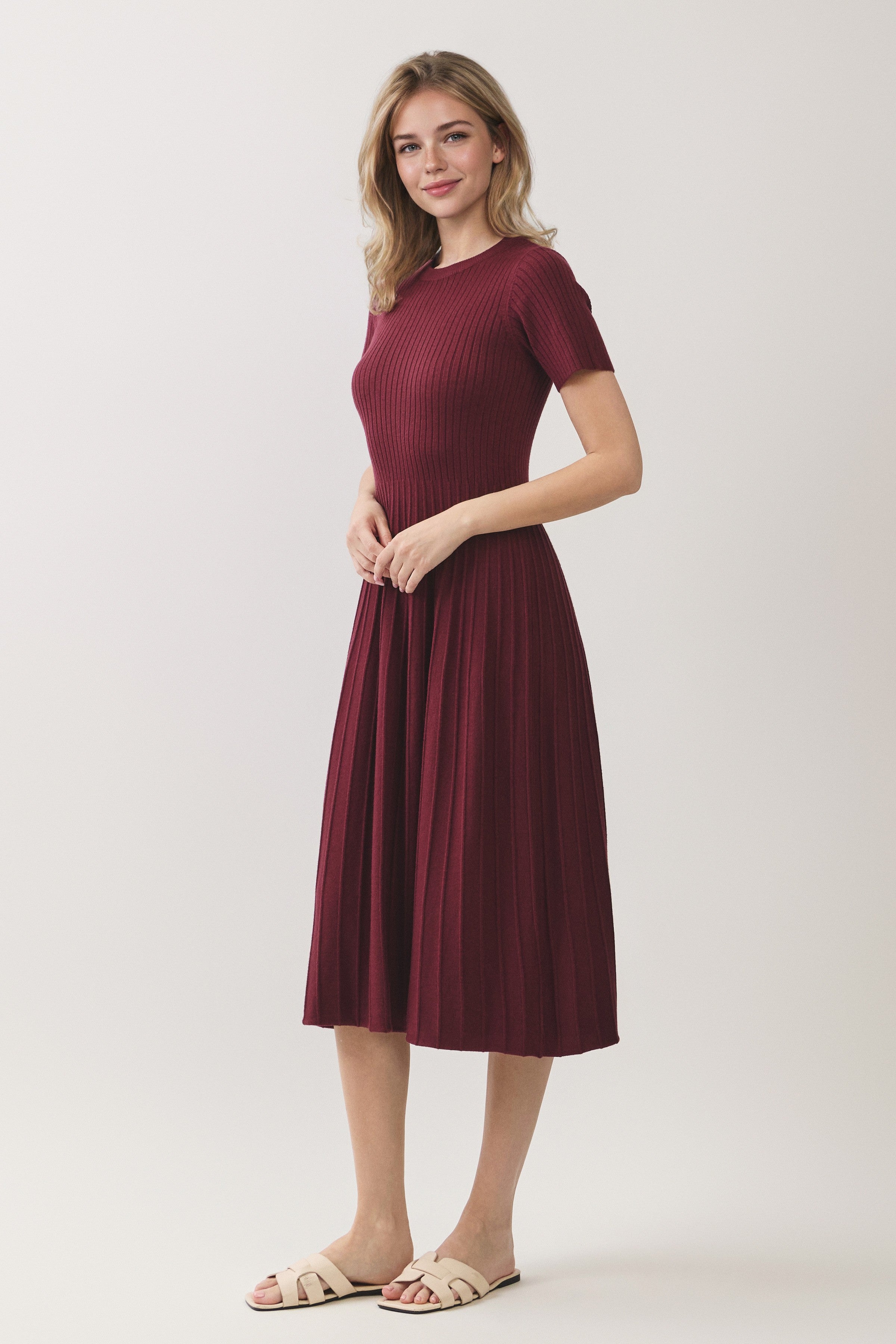 Ribbed Knit Short Sleeve Midi Dress