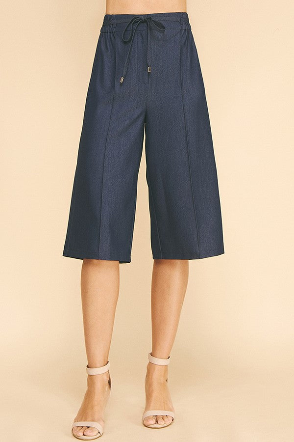 Faux Denim Drawstring Stretch Waist Capri Shorts