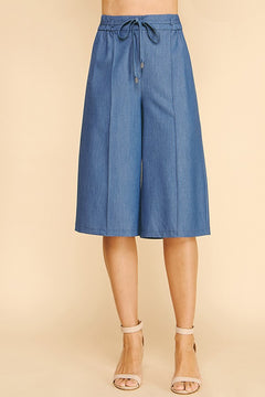 Faux Denim Drawstring Stretch Waist Capri Shorts
