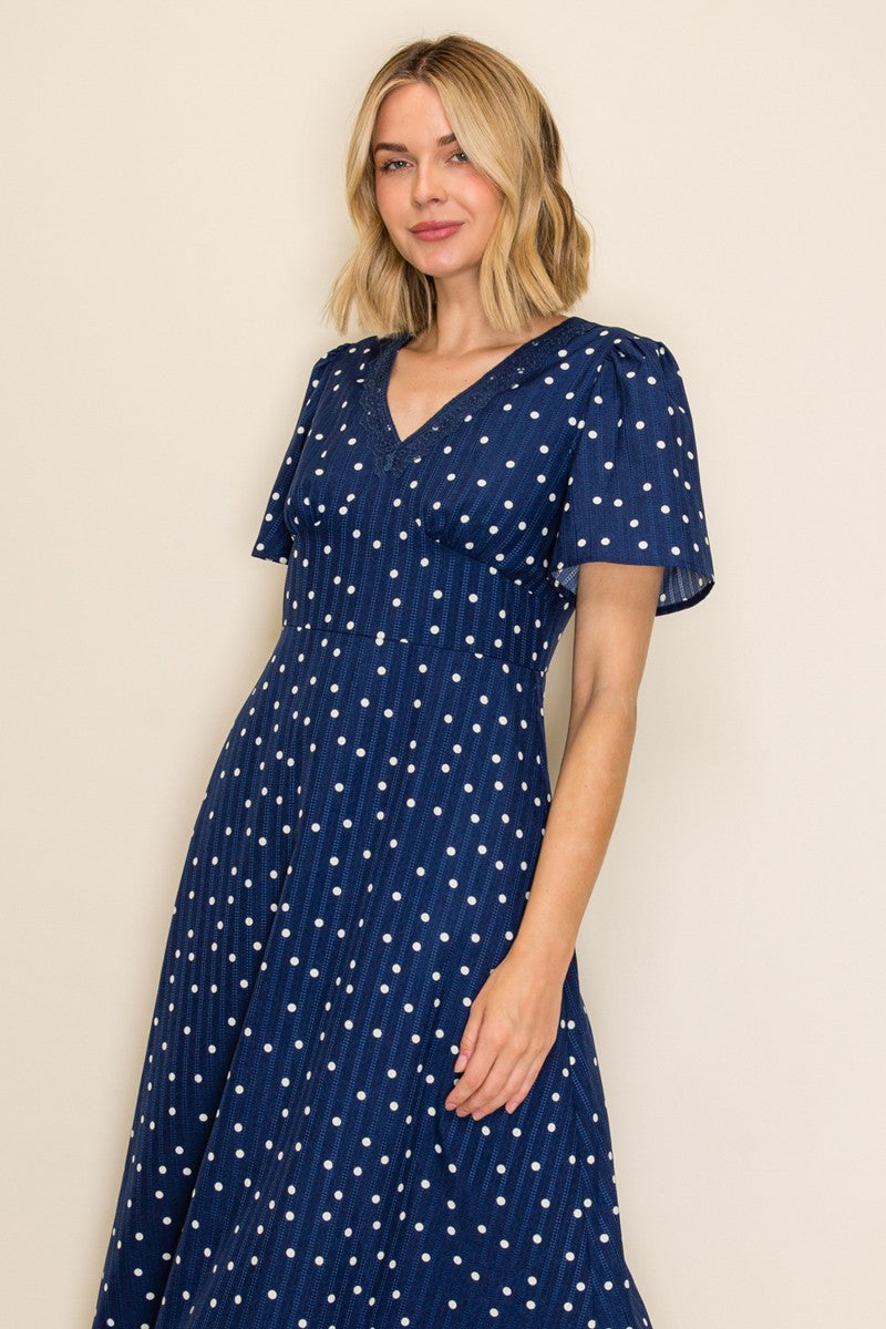 Plus Size Lace Trim V-neck Tea Dress