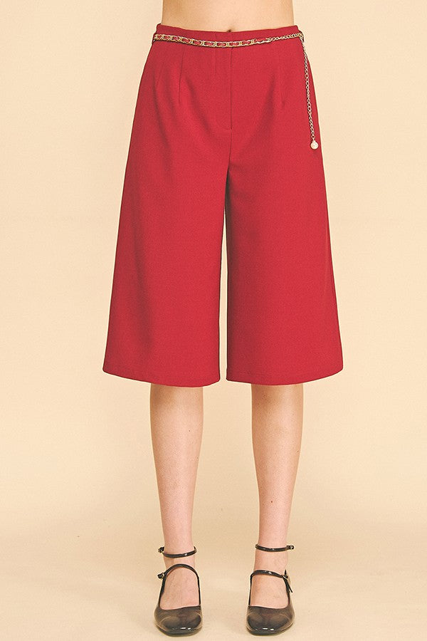 Twill Faux Gold Pearl End Chain Bermuda Shorts