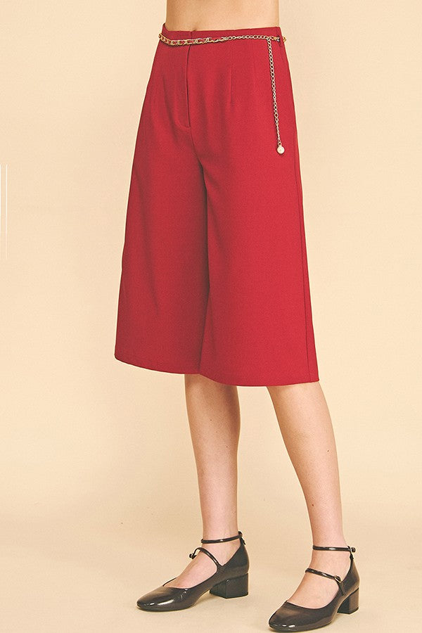 Twill Faux Gold Pearl End Chain Bermuda Shorts
