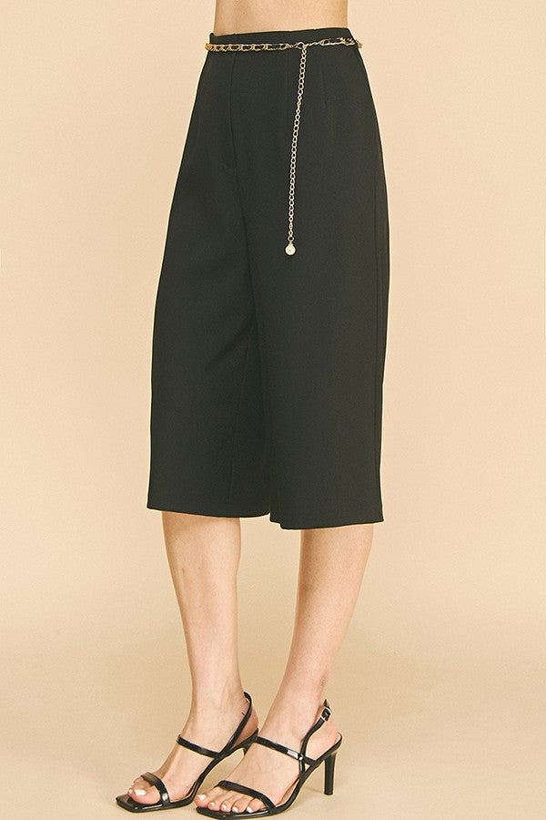 Twill Faux Gold Pearl End Chain Bermuda Shorts