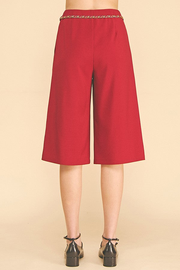 Twill Faux Gold Pearl End Chain Bermuda Shorts