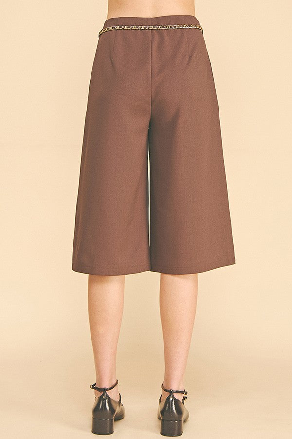 Twill Faux Gold Pearl End Chain Bermuda Shorts