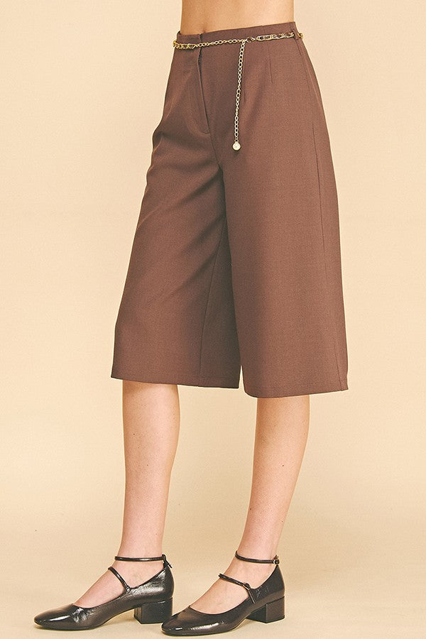 Twill Faux Gold Pearl End Chain Bermuda Shorts