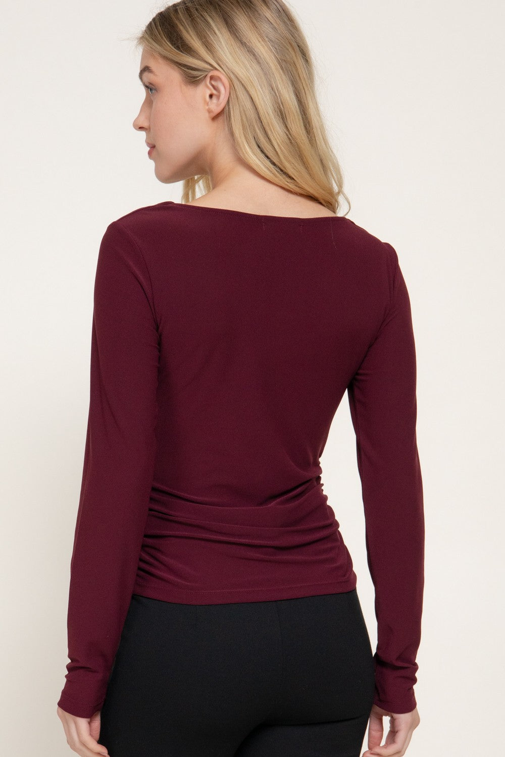 Long Slv Metal Applique V-neck Knit Top