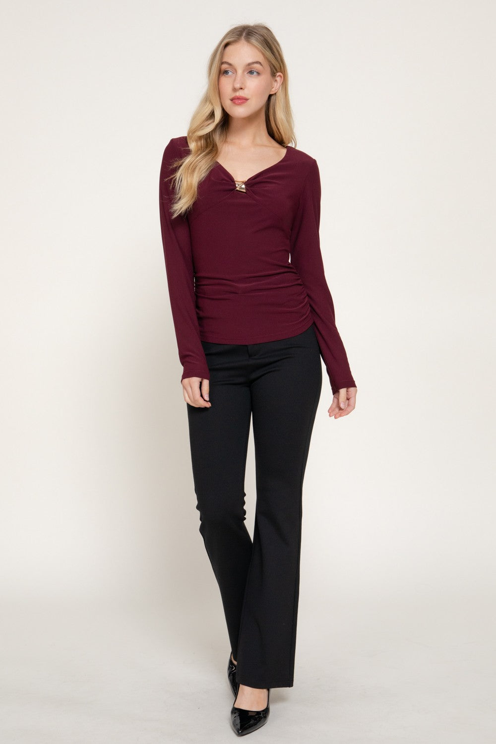 Long Slv Metal Applique V-neck Knit Top