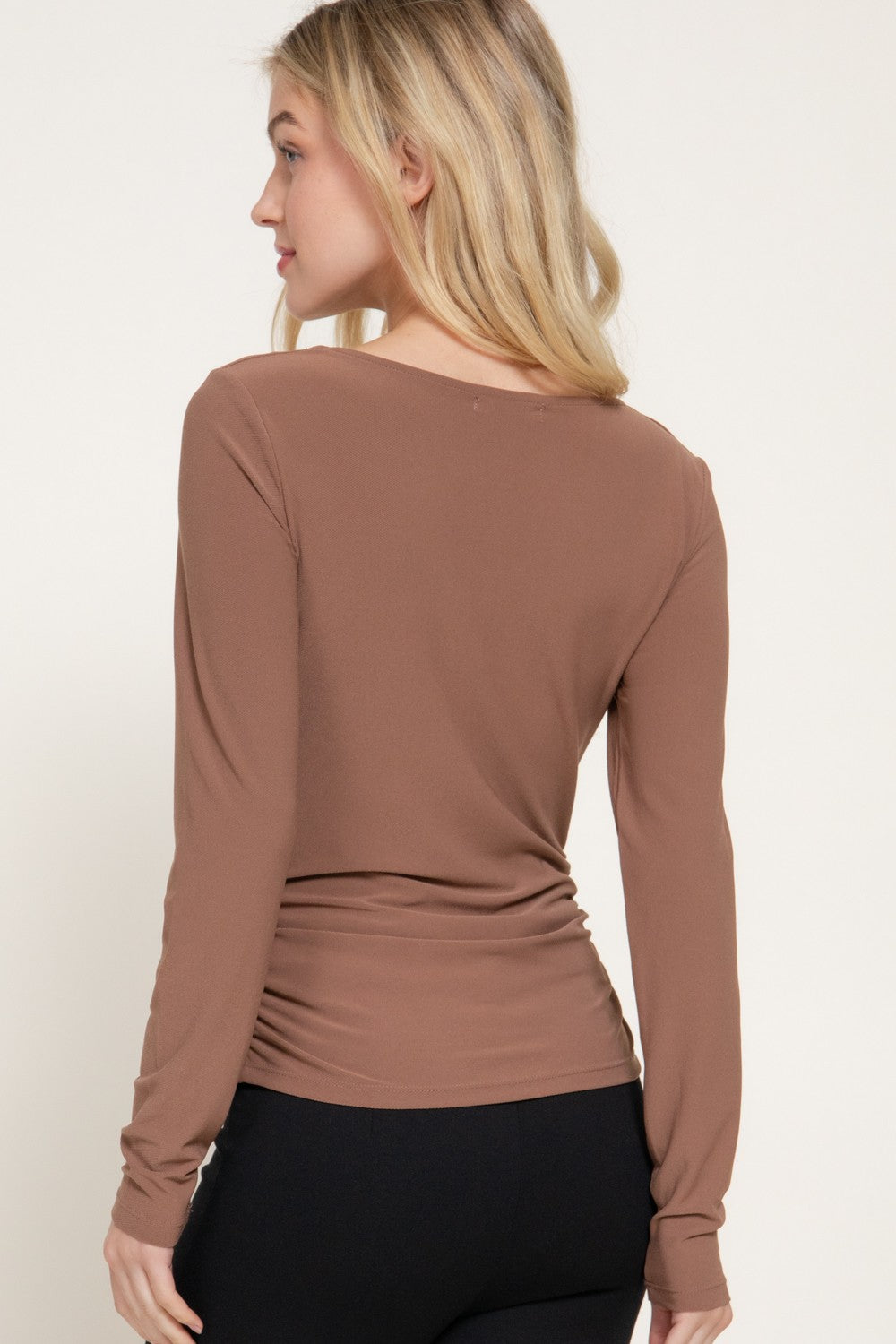 Long Slv Metal Applique V-neck Knit Top