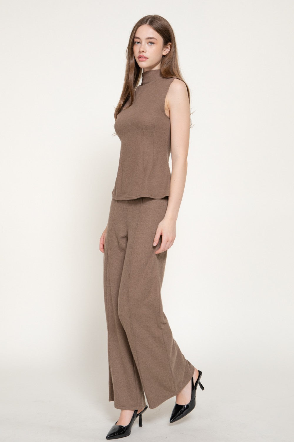 Sleeveless High Neck Top & Long Pants Set