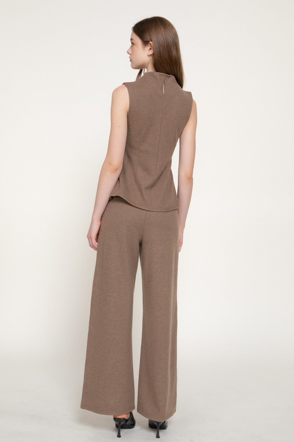 Sleeveless High Neck Top & Long Pants Set