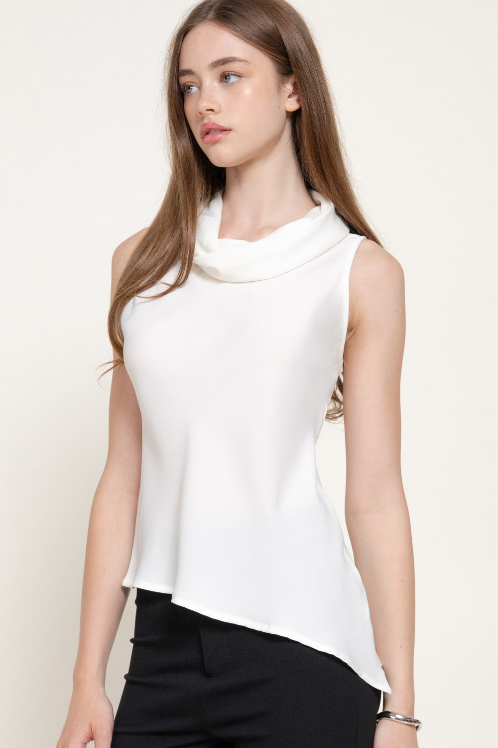 Sleeveless Flowy Neck Asymmetric Top