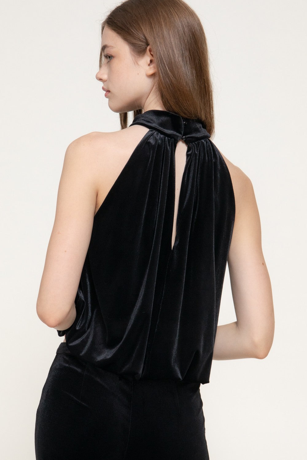 Halter Neck Shirred Inner Elastic Velvet Top