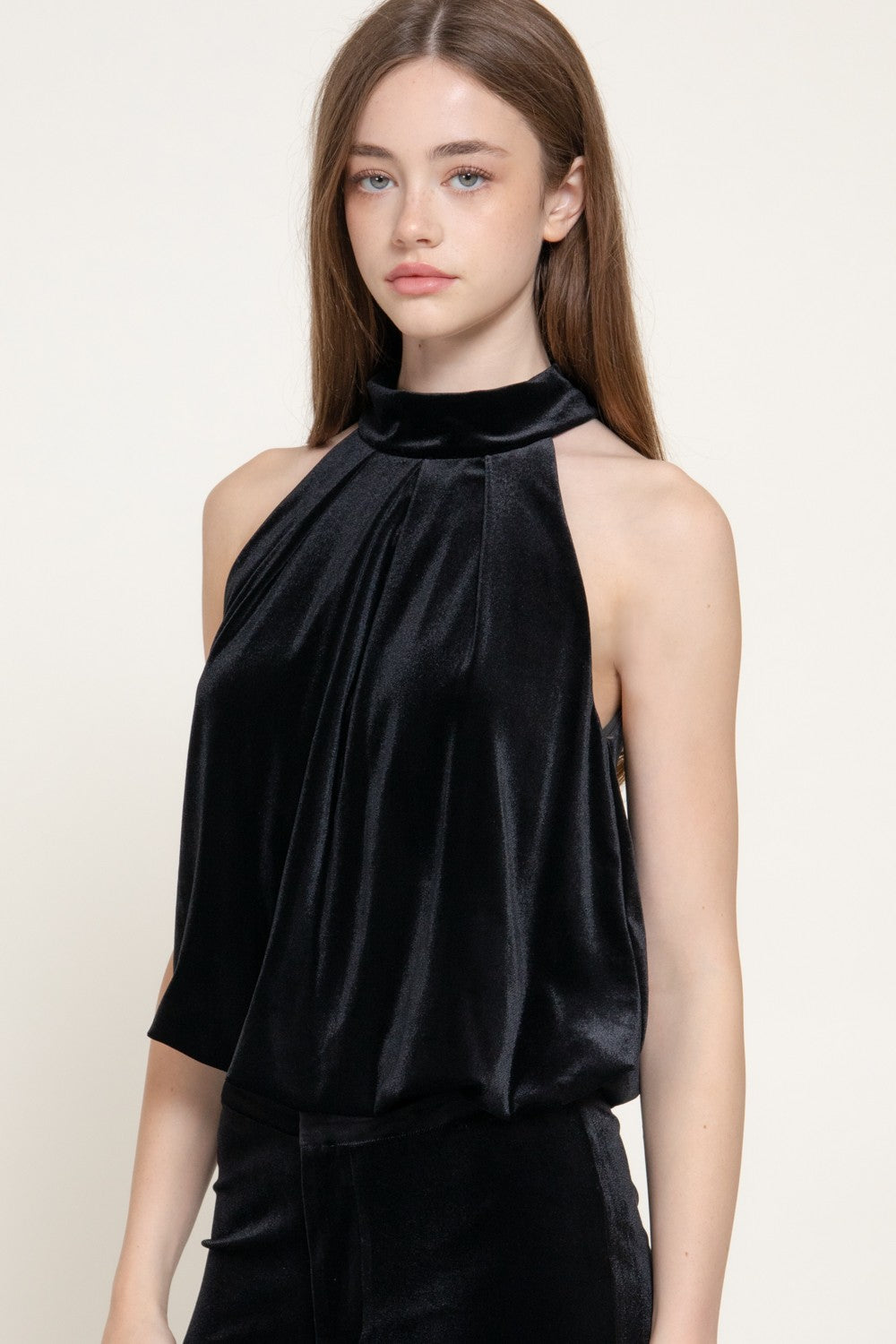 Halter Neck Shirred Inner Elastic Velvet Top